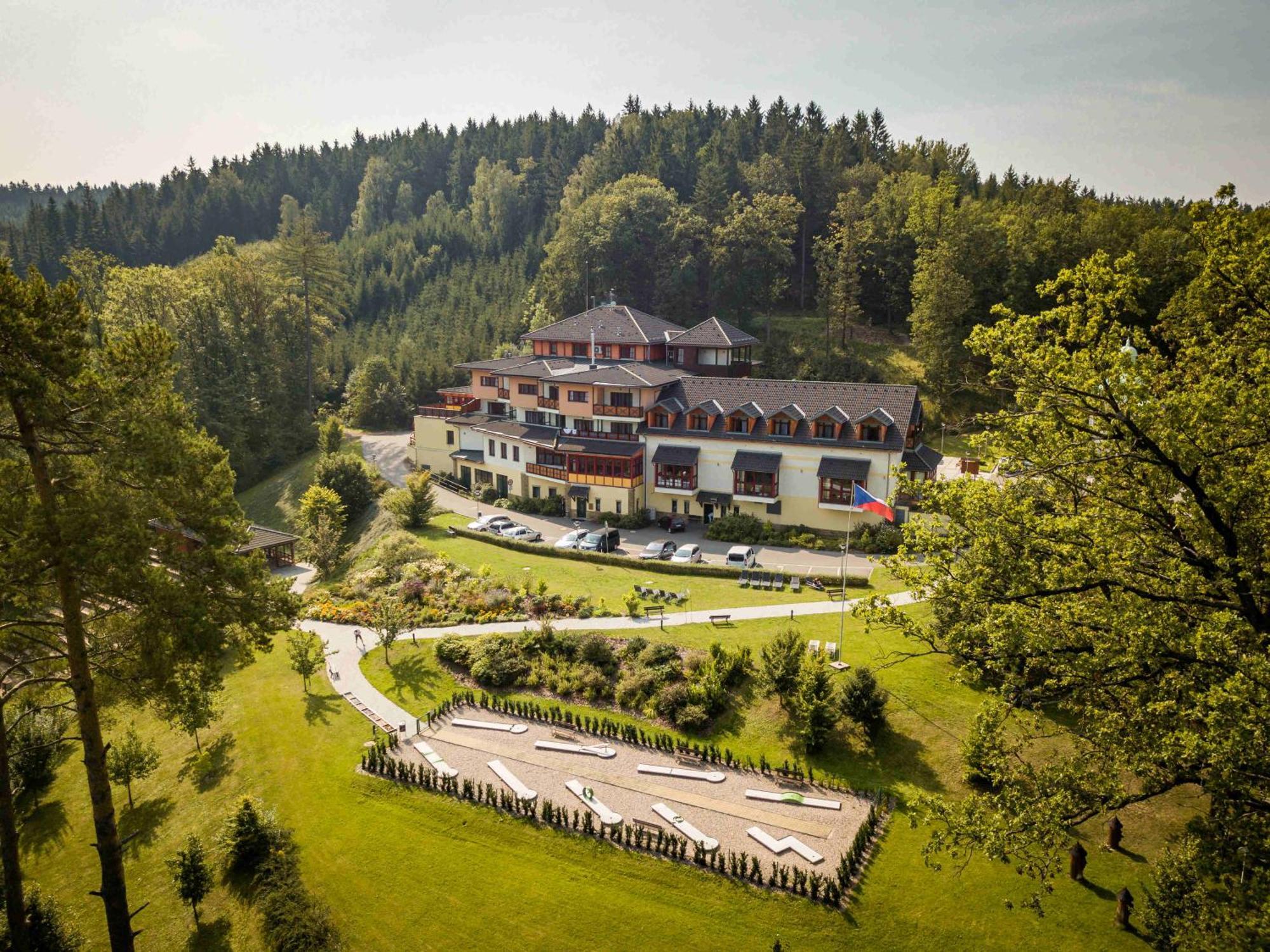 Hotel Studanka Rychnov nad Kneznou Exteriör bild